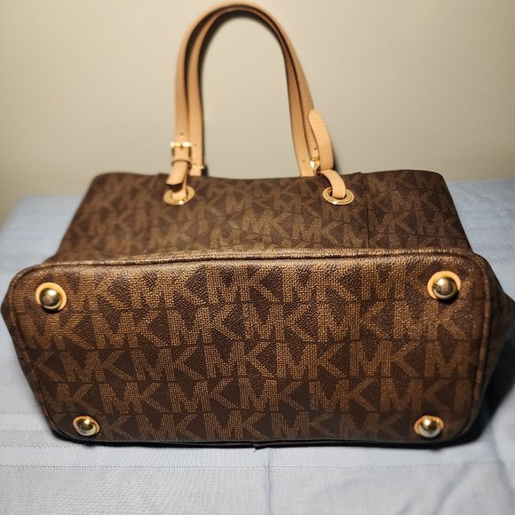 Michael Kors Brown Zip-Top Tote - Picture 7 of 12